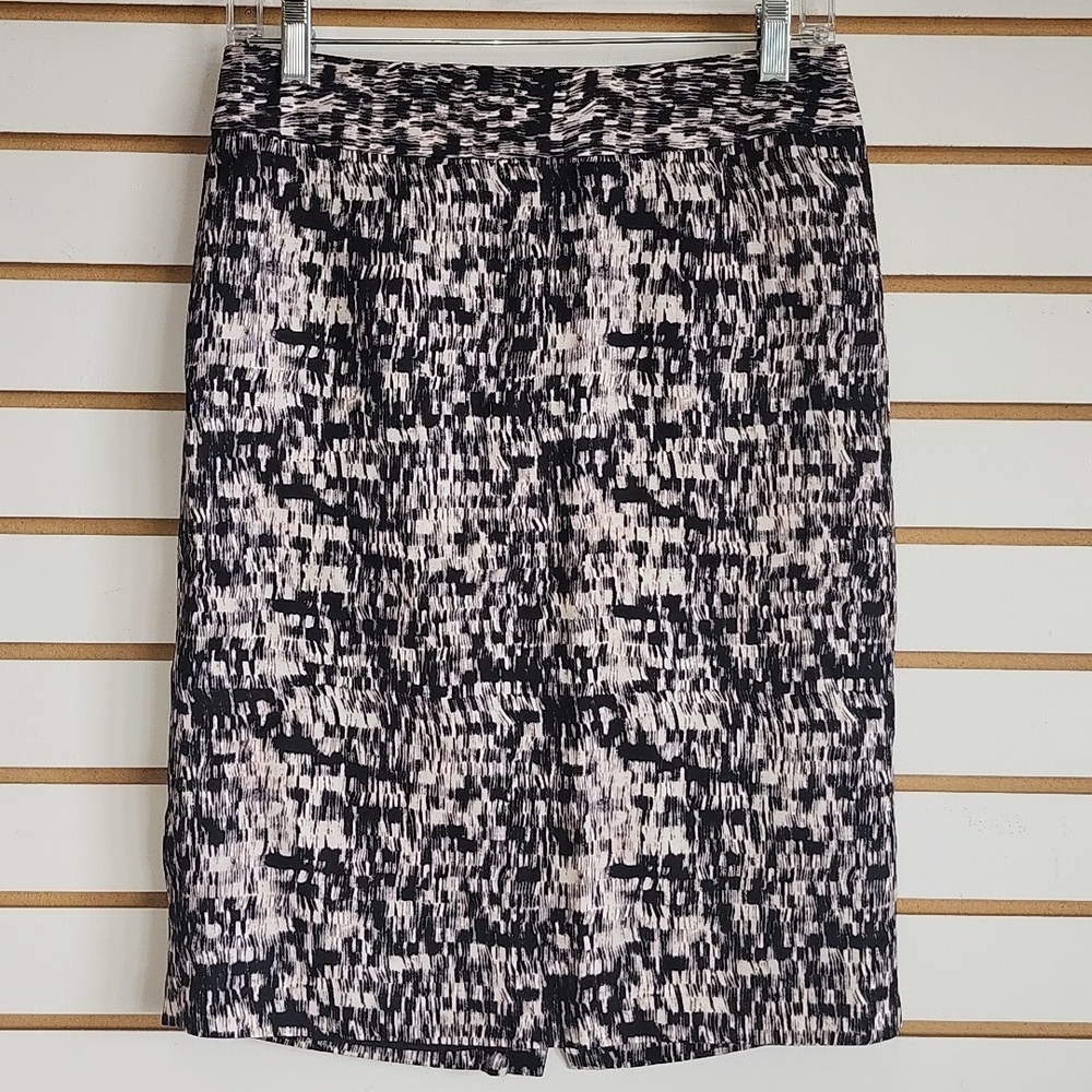 BR Abstract Pencil Skirt 4